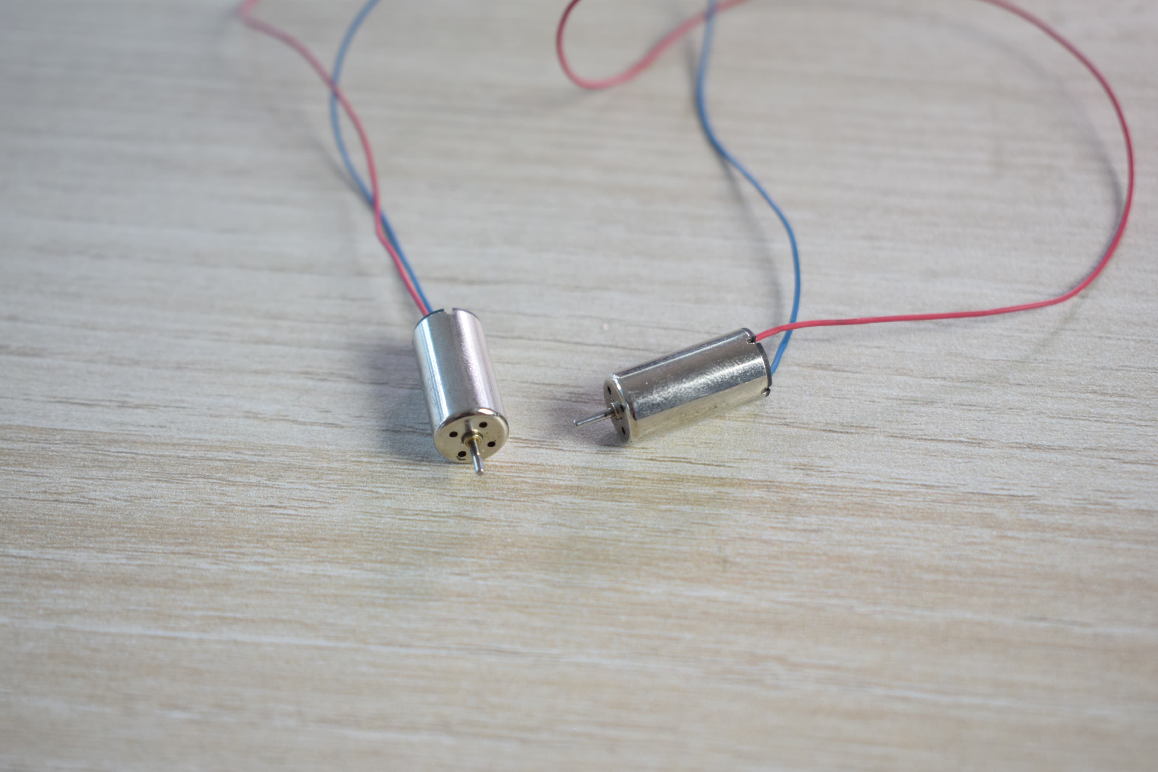 Small Coreless Motor