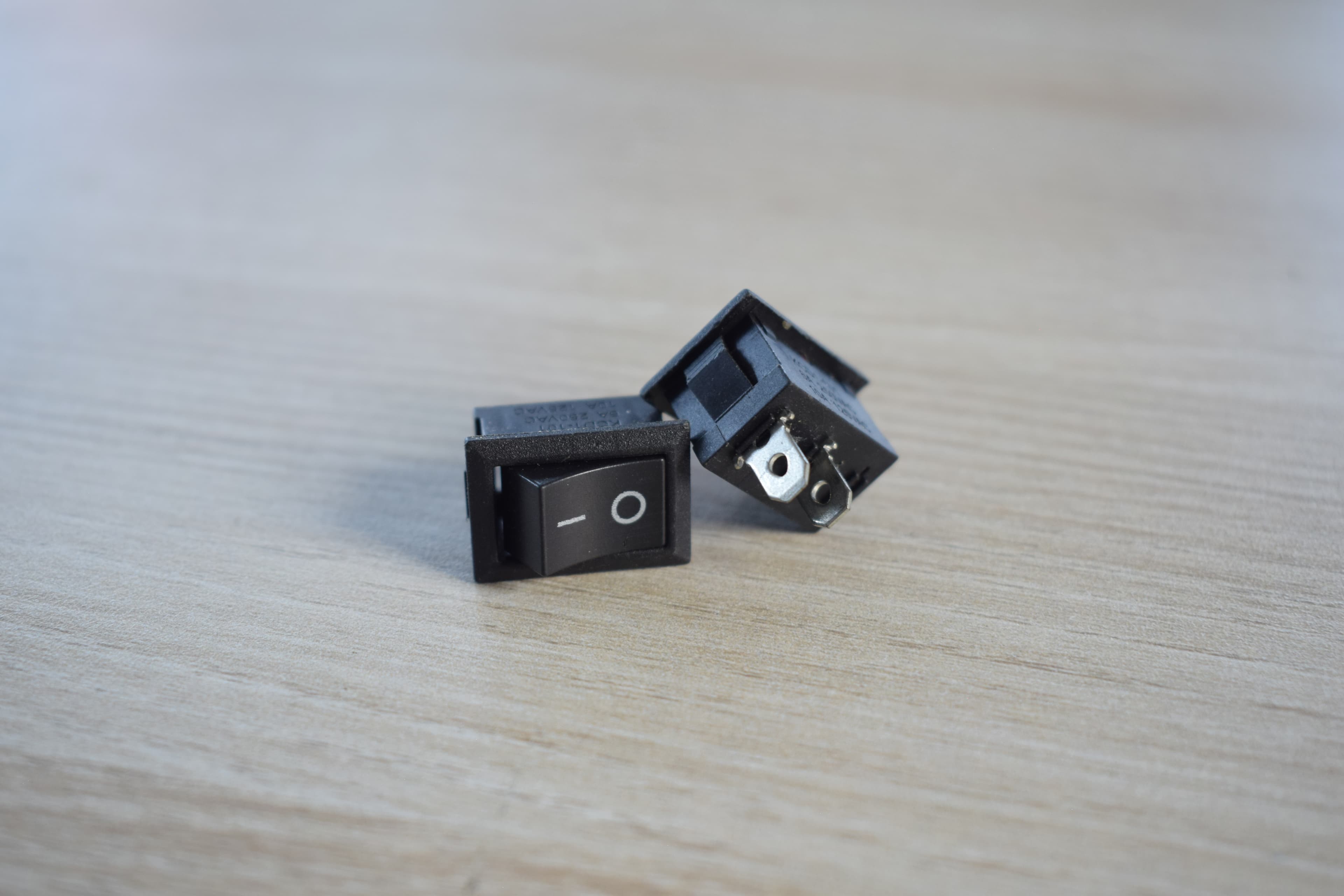ON/OFF Switch